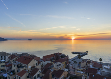 SEA LAB Laigueglia – 4 passi in riva al mare
